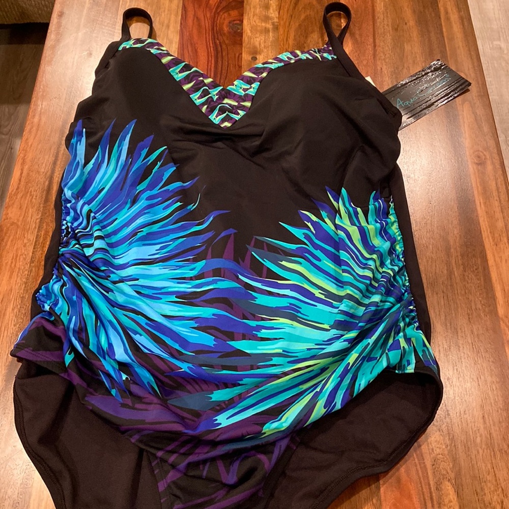 Aqua green woman’s one piece bathing suit - Picture 2 of 8